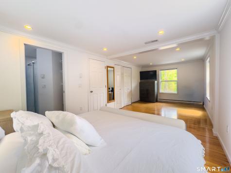 19 Mountainville Road Danbury CT 06810