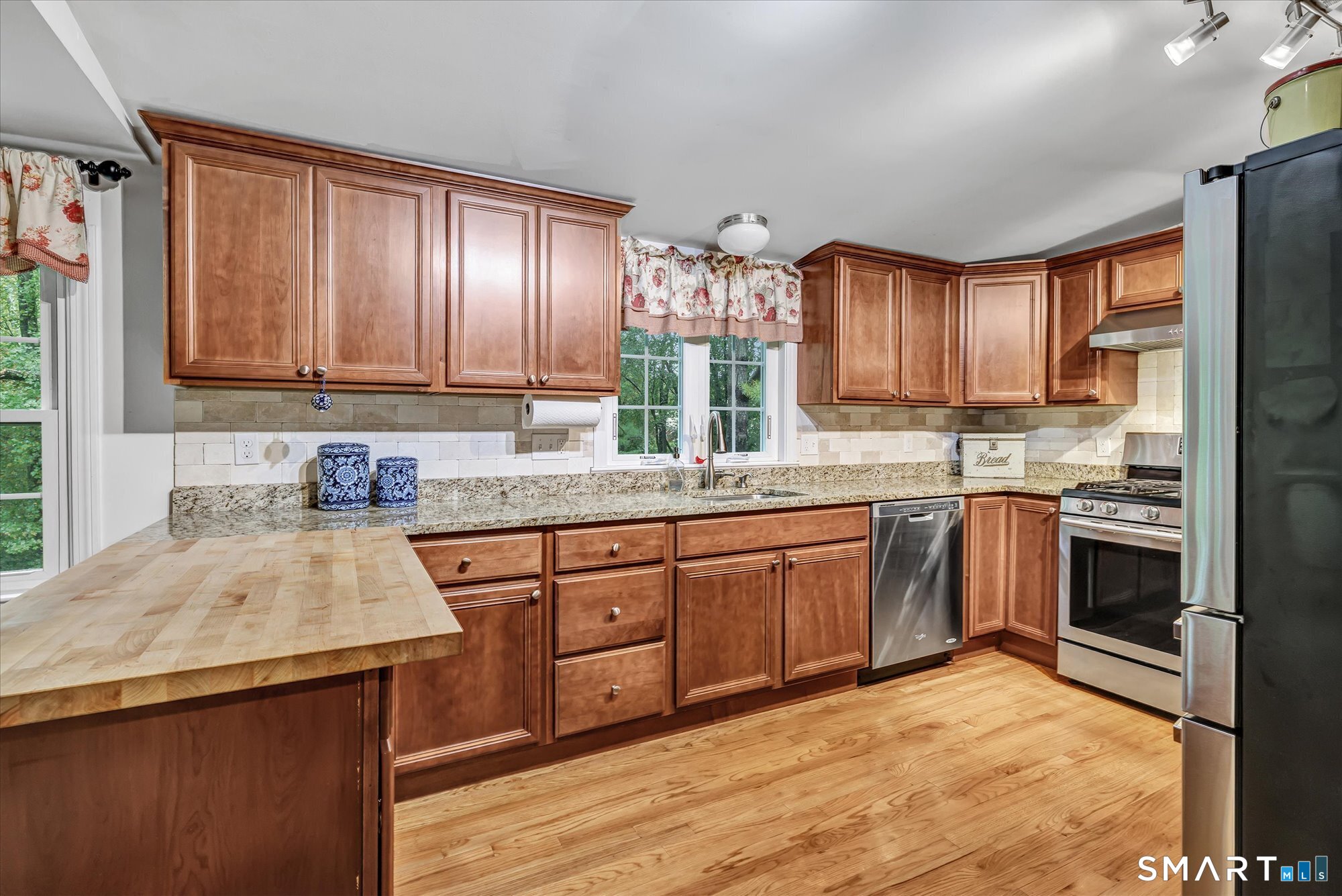 42 Wigwam Drive Shelton CT 06484