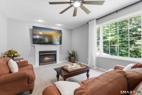 25 Saddle Hill Road Manchester CT 06040