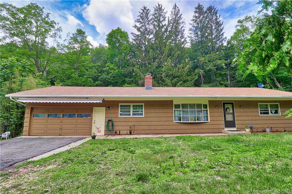 1542 New Haven Road Naugatuck CT 06770