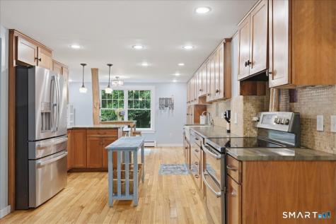 82 Old Post Road Clinton CT 06413