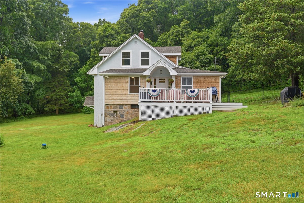82 Old Post Road Clinton CT 06413