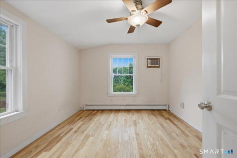 82 Old Post Road Clinton CT 06413