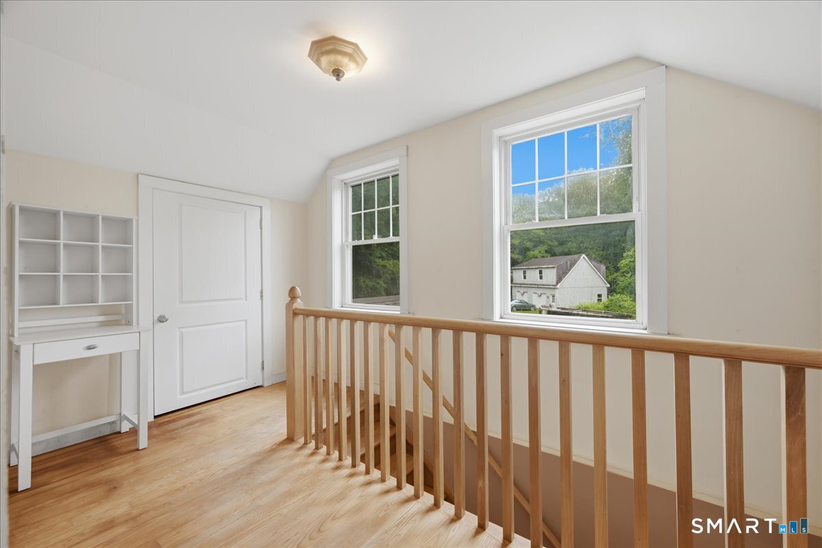 82 Old Post Road Clinton CT 06413