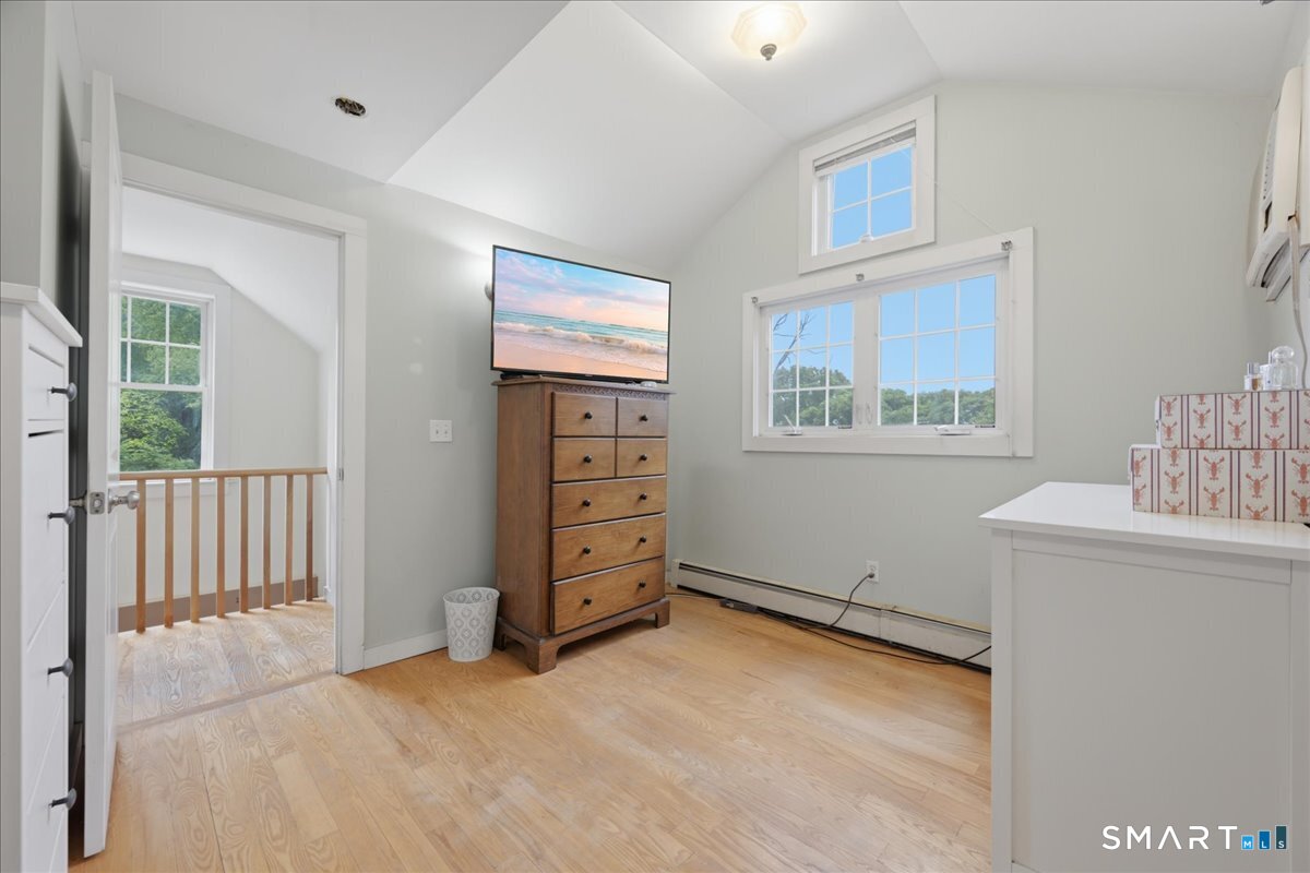 82 Old Post Road Clinton CT 06413