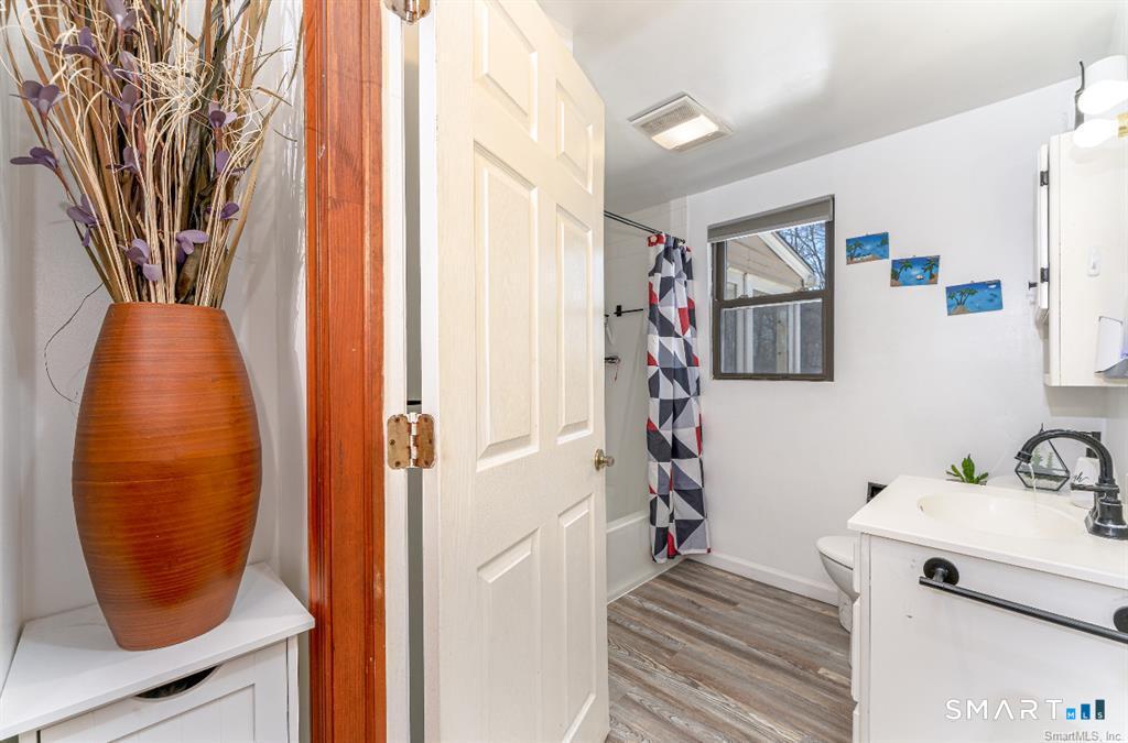 136 Pearl Lake Road Waterbury CT 06706