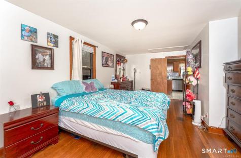 136 Pearl Lake Road Waterbury CT 06706