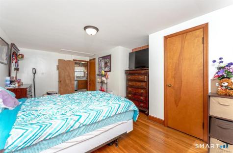 136 Pearl Lake Road Waterbury CT 06706