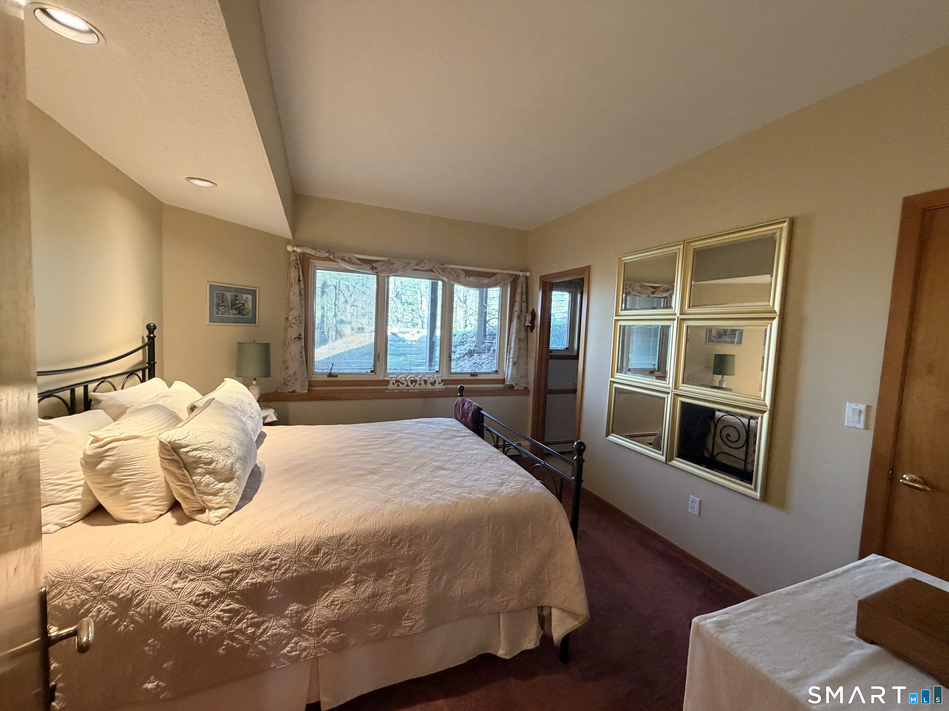 86 Washburn Road Canton CT 06019