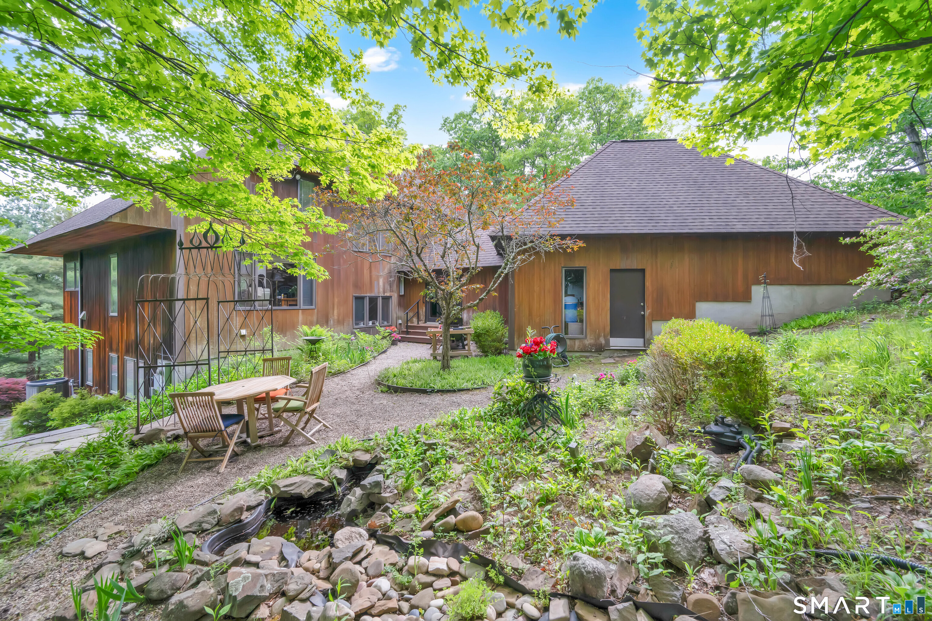 86 Washburn Road Canton CT 06019