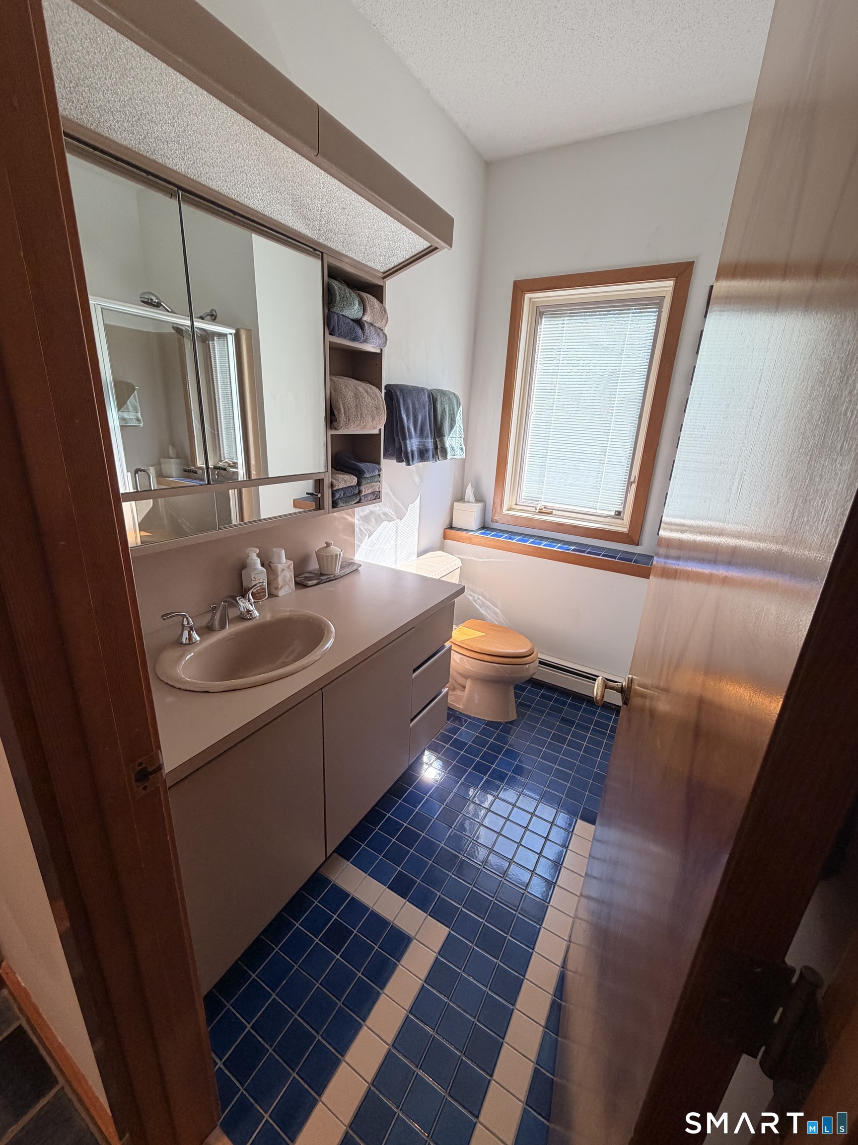 86 Washburn Road Canton CT 06019