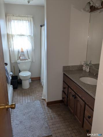 14 Hansen Farm Road North Haven CT 06473