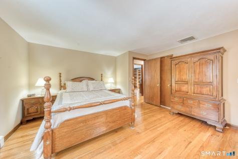 113 Linden Lane Southbury CT 06488