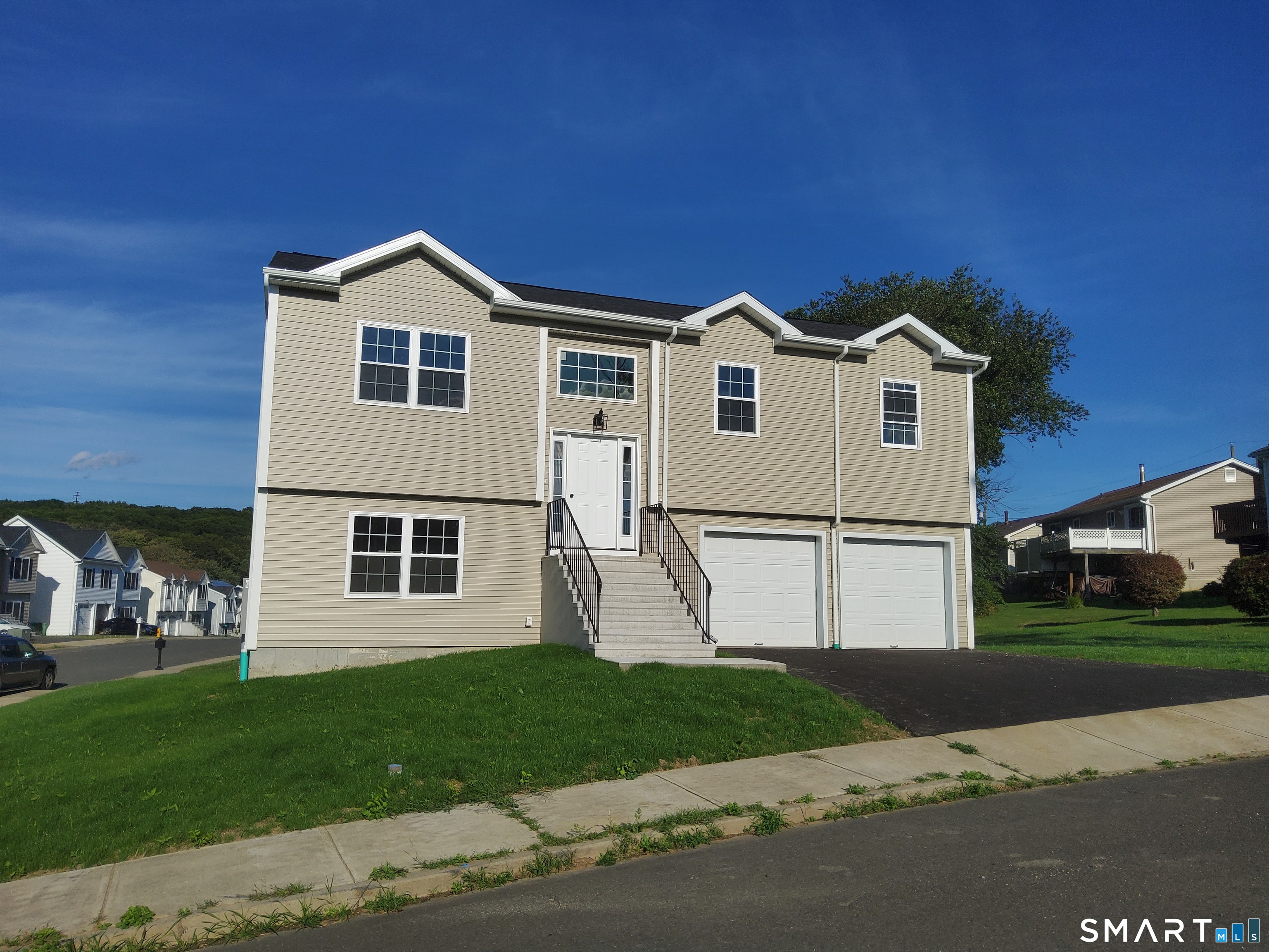 16 Kingsley Court Waterbury CT 06704