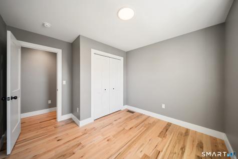 16 Kingsley Court Waterbury CT 06704