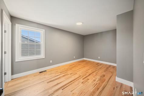 16 Kingsley Court Waterbury CT 06704