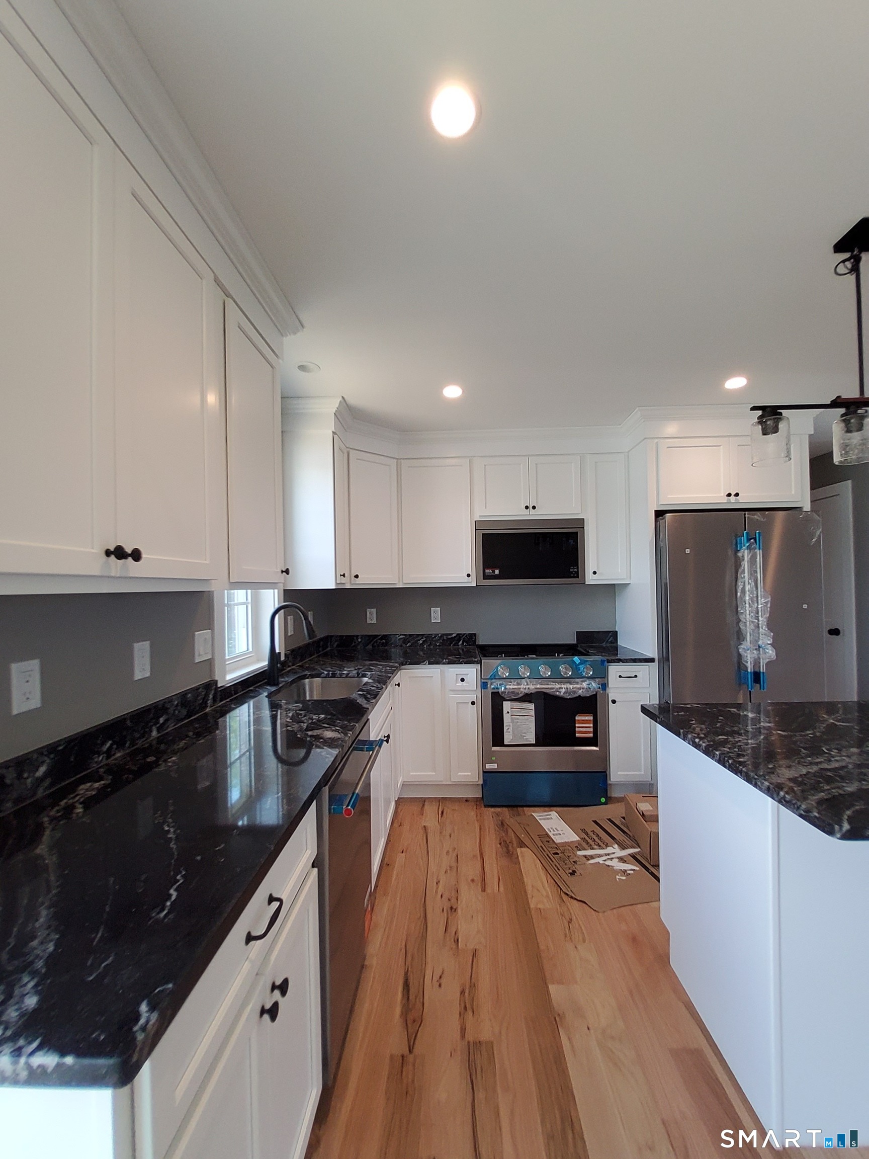 16 Kingsley Court Waterbury CT 06704
