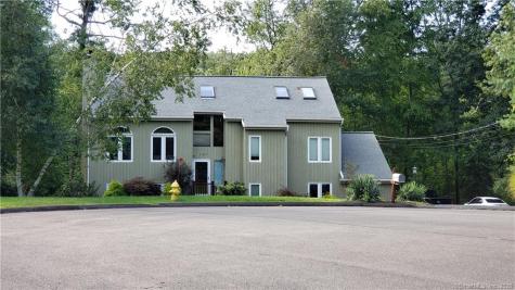 101 Hideaway Lane Hamden CT 06518
