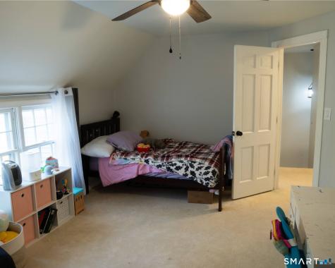 35 Shingle Mill Road Simsbury CT 06092