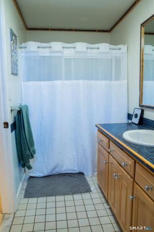 35 Shingle Mill Road Simsbury CT 06092