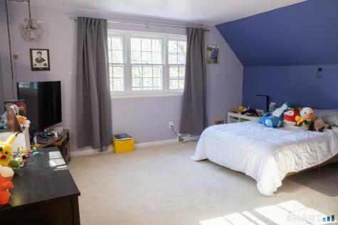 35 Shingle Mill Road Simsbury CT 06092