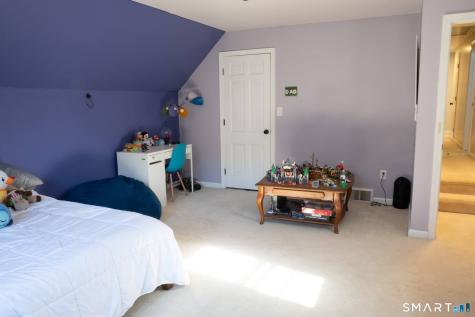 35 Shingle Mill Road Simsbury CT 06092