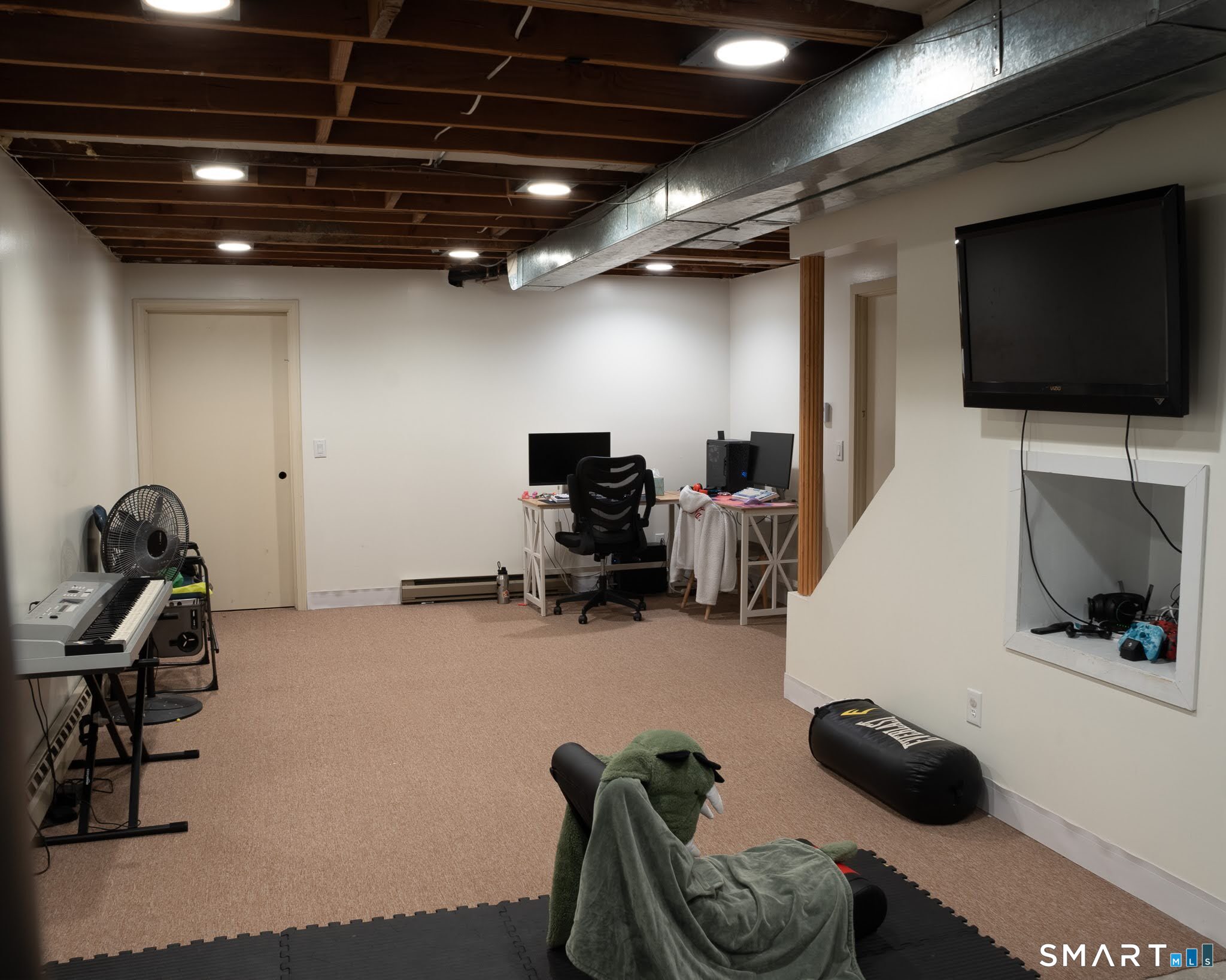 35 Shingle Mill Road Simsbury CT 06092