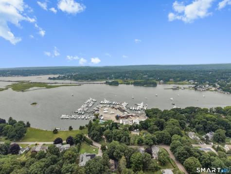 7 Kingfisher Way Stonington CT 06378