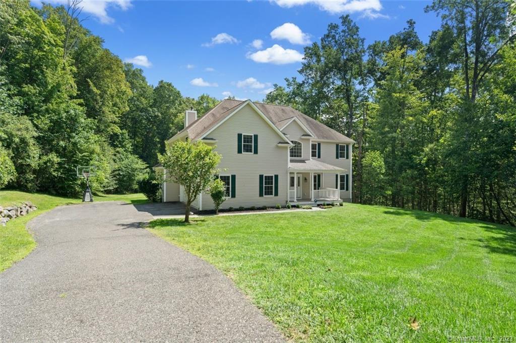 19 Walnut Ridge Road New Fairfield CT 06812