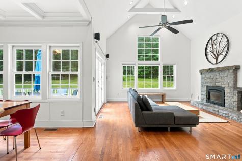 12 Carriage Hill Road Woodbridge CT 06525