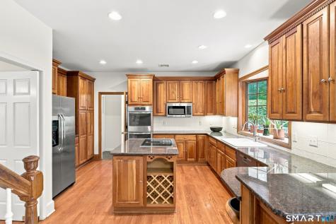 12 Carriage Hill Road Woodbridge CT 06525