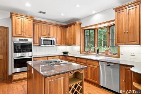 12 Carriage Hill Road Woodbridge CT 06525