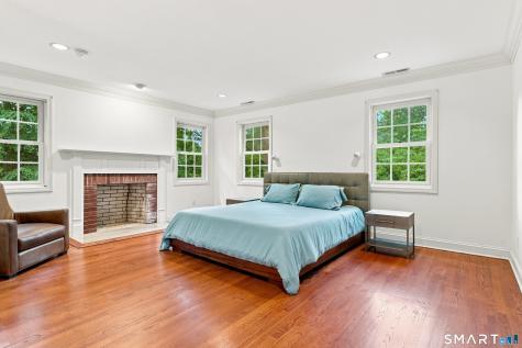 12 Carriage Hill Road Woodbridge CT 06525