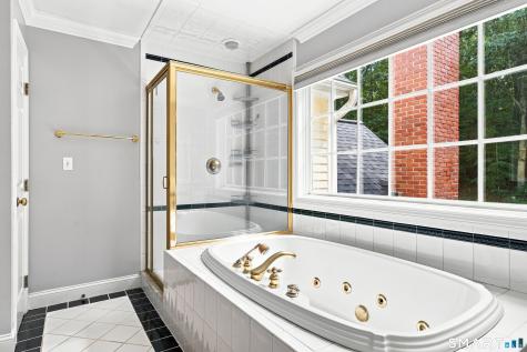 12 Carriage Hill Road Woodbridge CT 06525