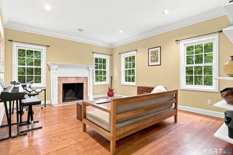 12 Carriage Hill Road Woodbridge CT 06525