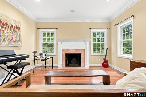 12 Carriage Hill Road Woodbridge CT 06525