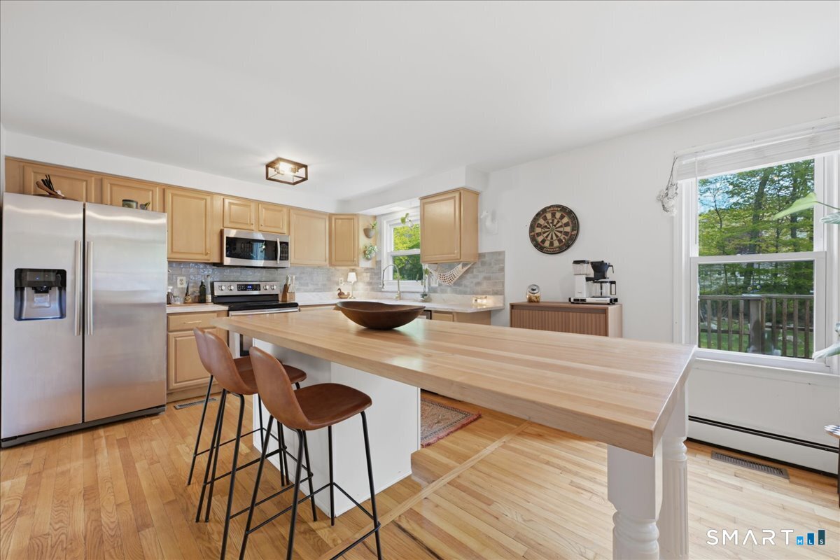 19 Maplewood Drive East Lyme CT 06333