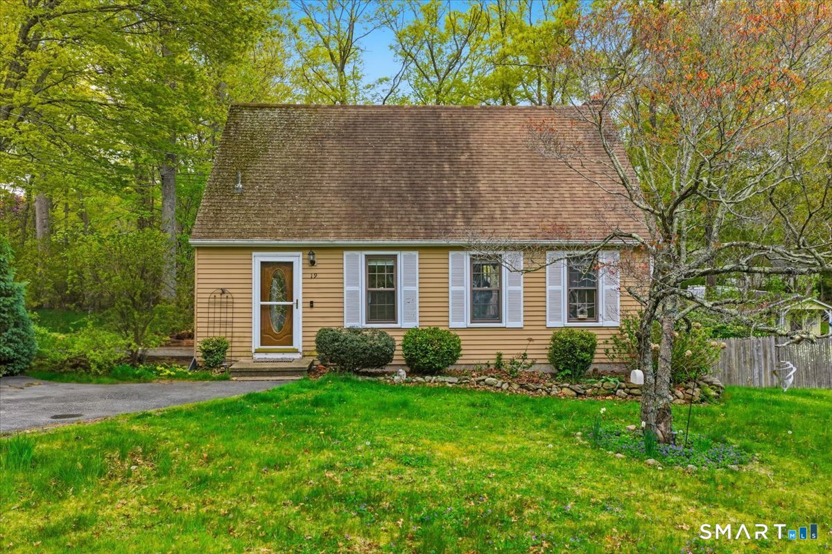 19 Maplewood Drive East Lyme CT 06333