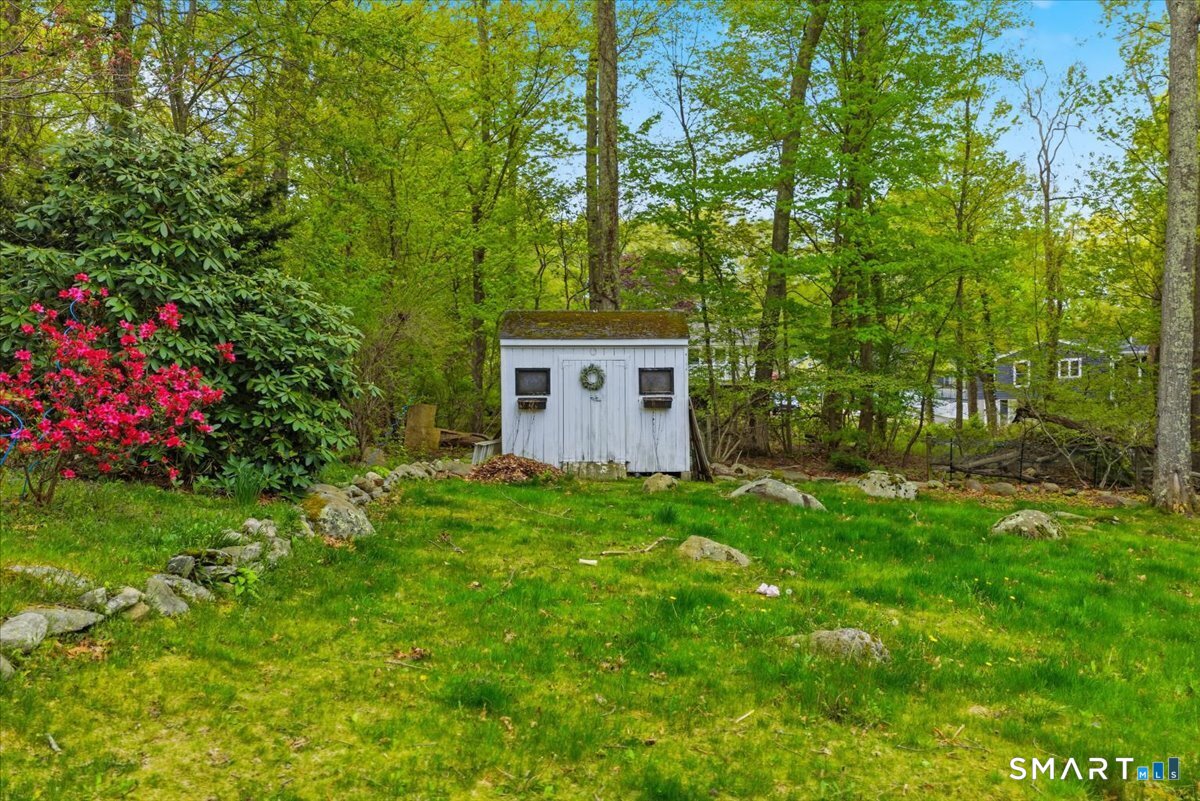 19 Maplewood Drive East Lyme CT 06333