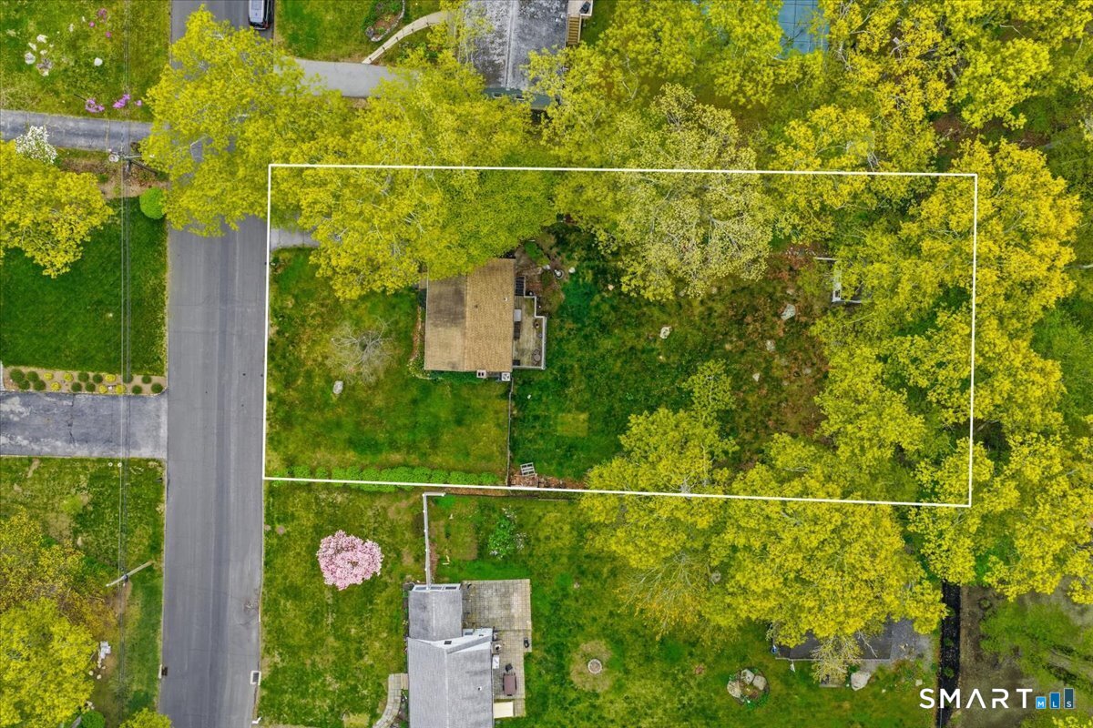 19 Maplewood Drive East Lyme CT 06333