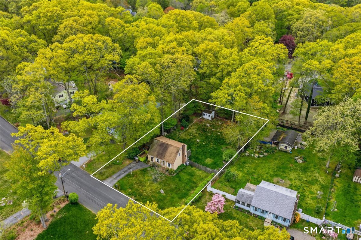 19 Maplewood Drive East Lyme CT 06333