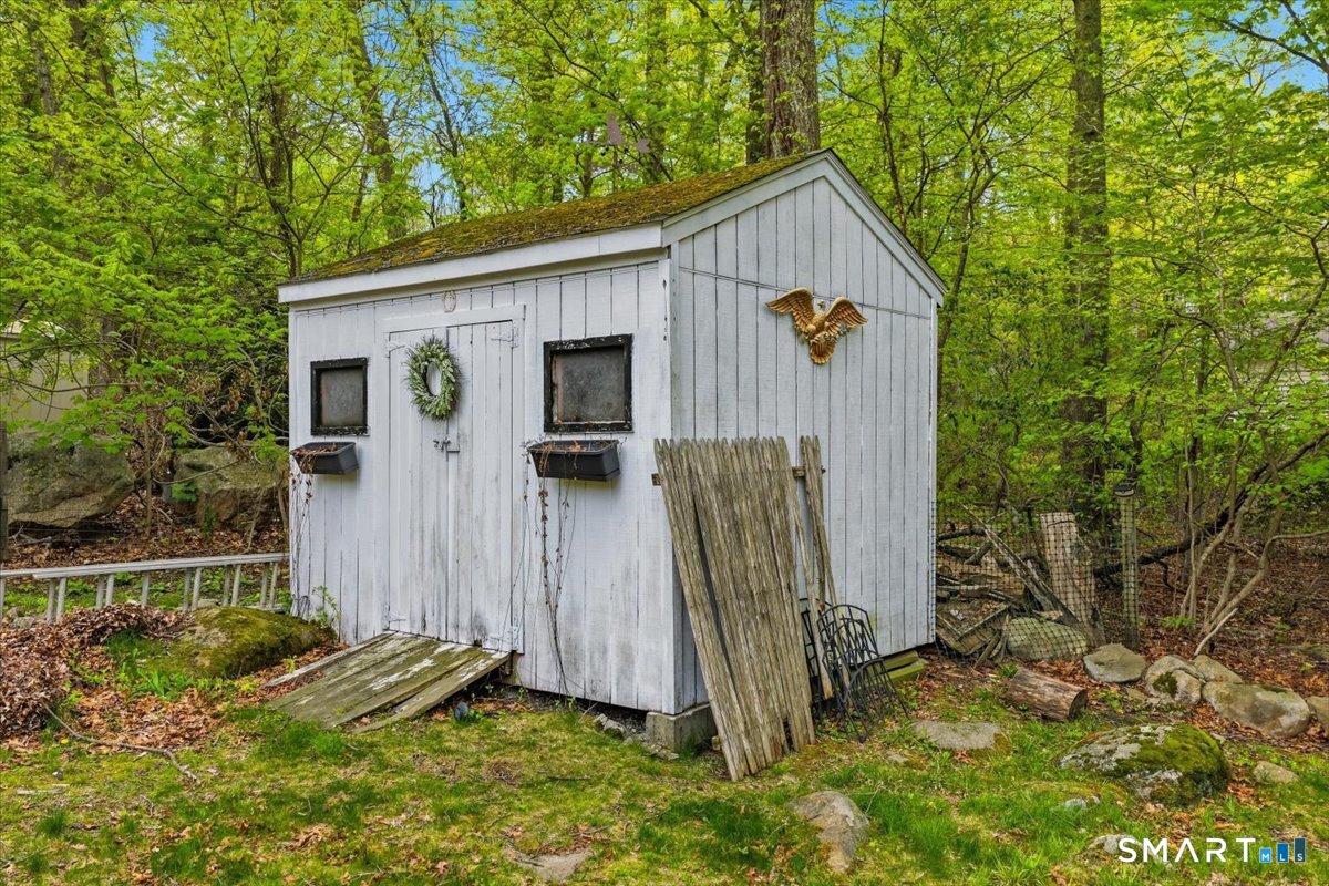 19 Maplewood Drive East Lyme CT 06333