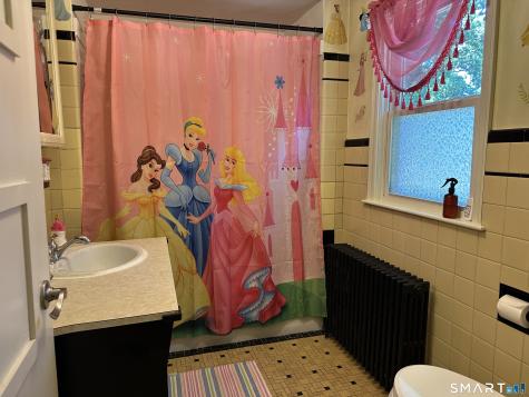 798 Cooke Street Waterbury CT 06710