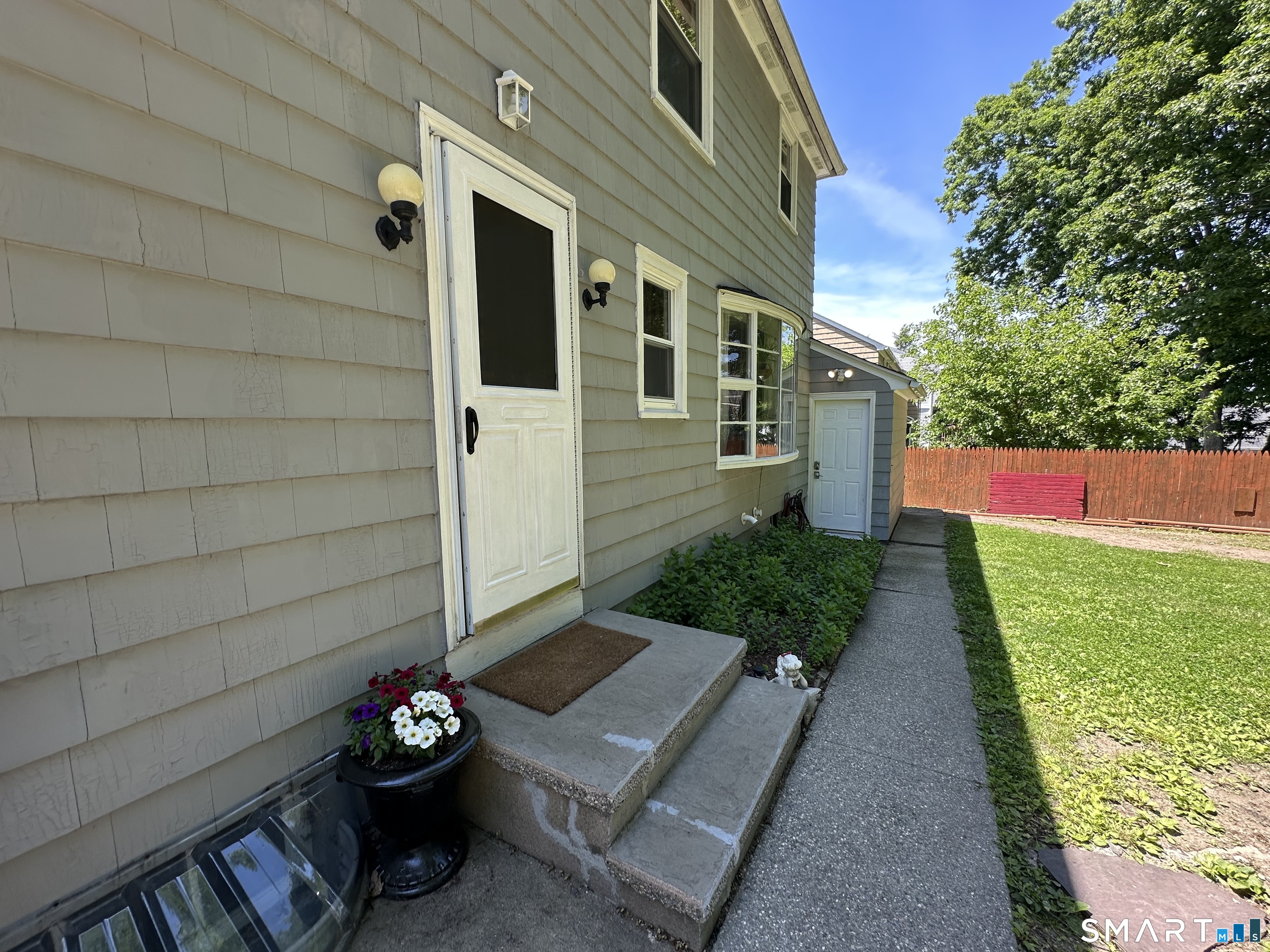 798 Cooke Street Waterbury CT 06710