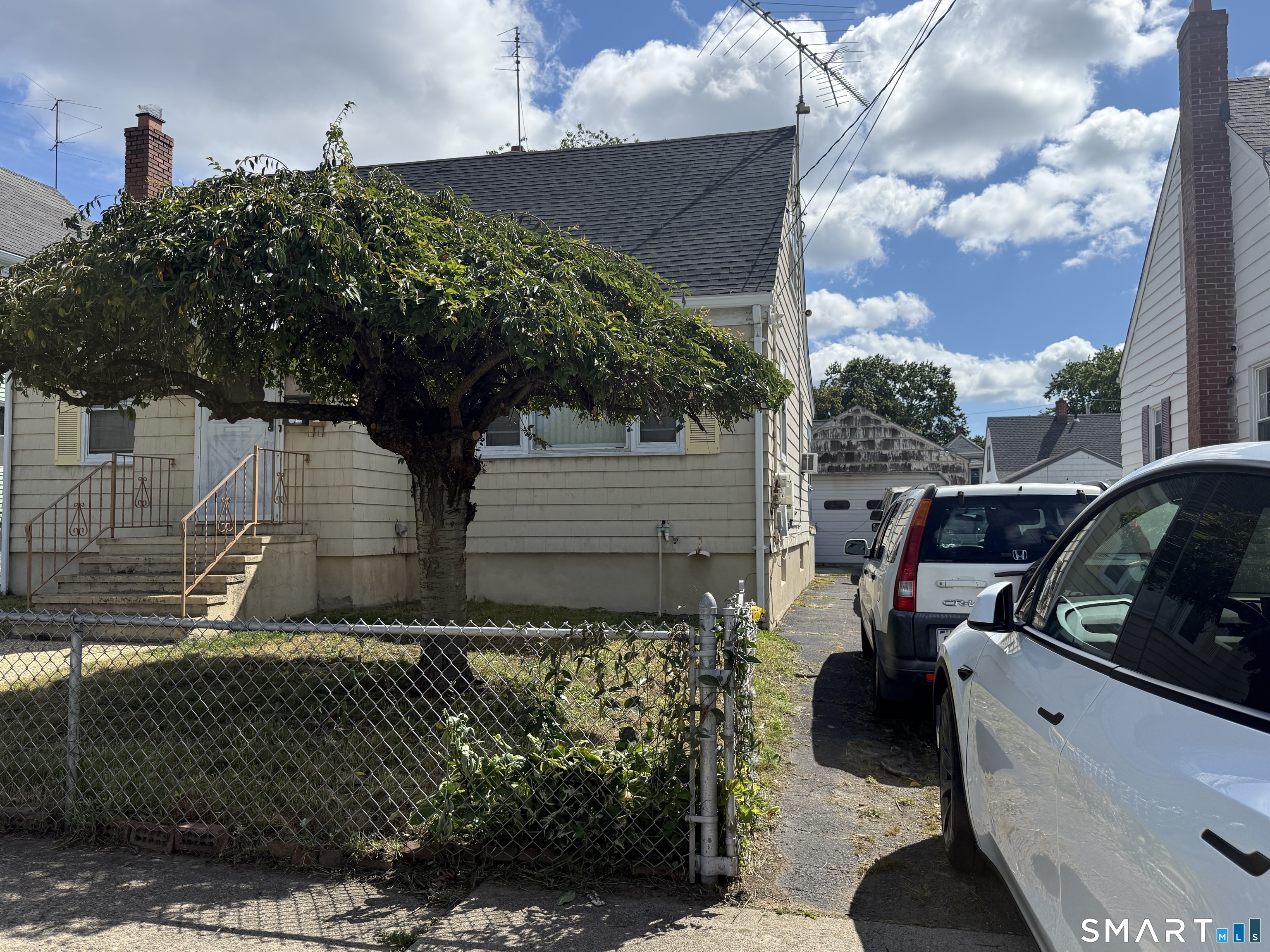370 Kent Avenue Bridgeport CT 06610