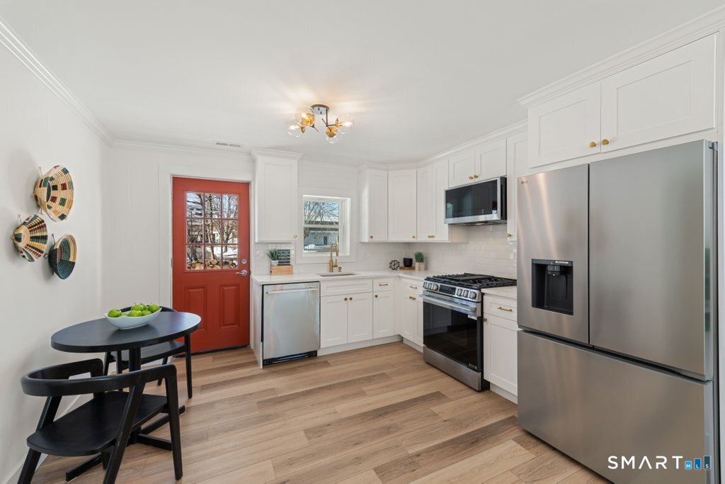 563 Pearl Harbor Street Bridgeport CT 06610