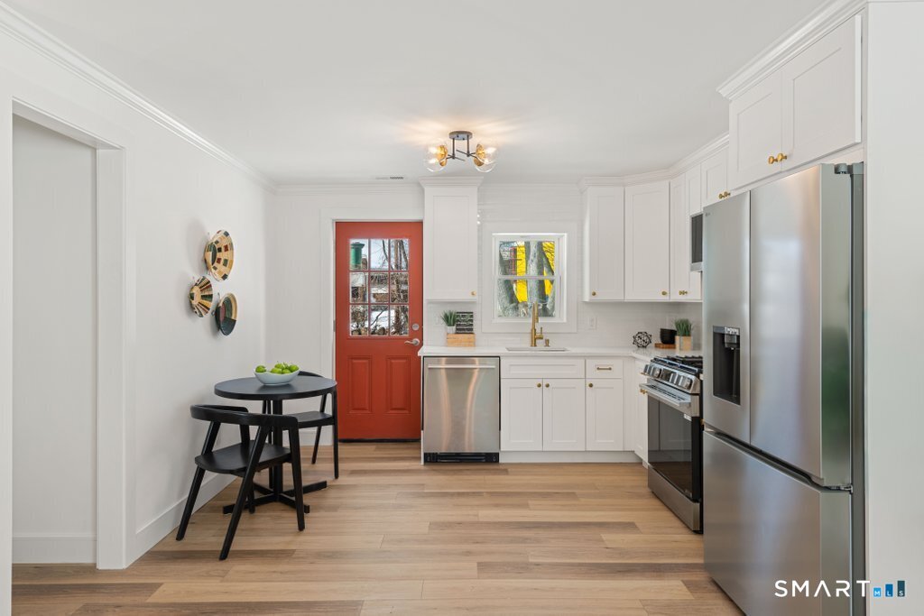 563 Pearl Harbor Street Bridgeport CT 06610