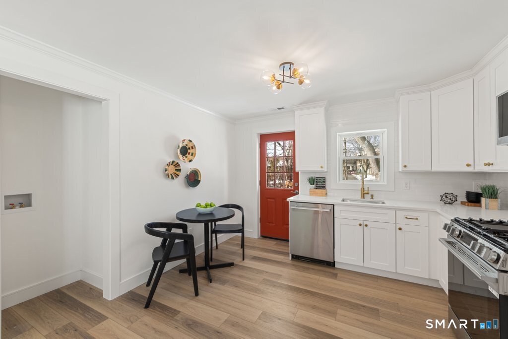 563 Pearl Harbor Street Bridgeport CT 06610