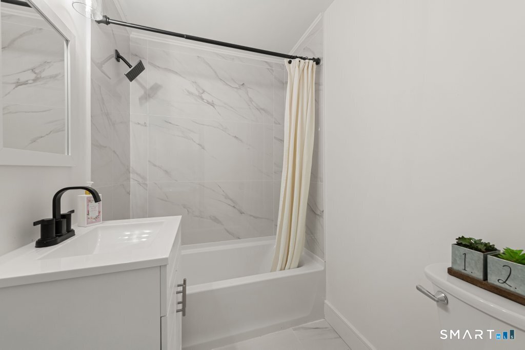 563 Pearl Harbor Street Bridgeport CT 06610