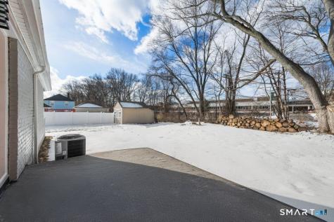 563 Pearl Harbor Street Bridgeport CT 06610